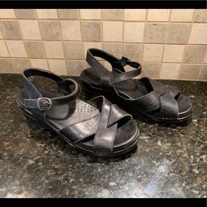 Dansko black strap sandals, Size 39, Gently used